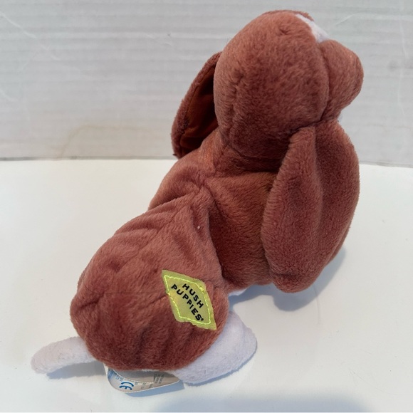 Applause Hush Puppies 6" Bean Bag Plush Basset Hound Dog - Picture 3 of 7